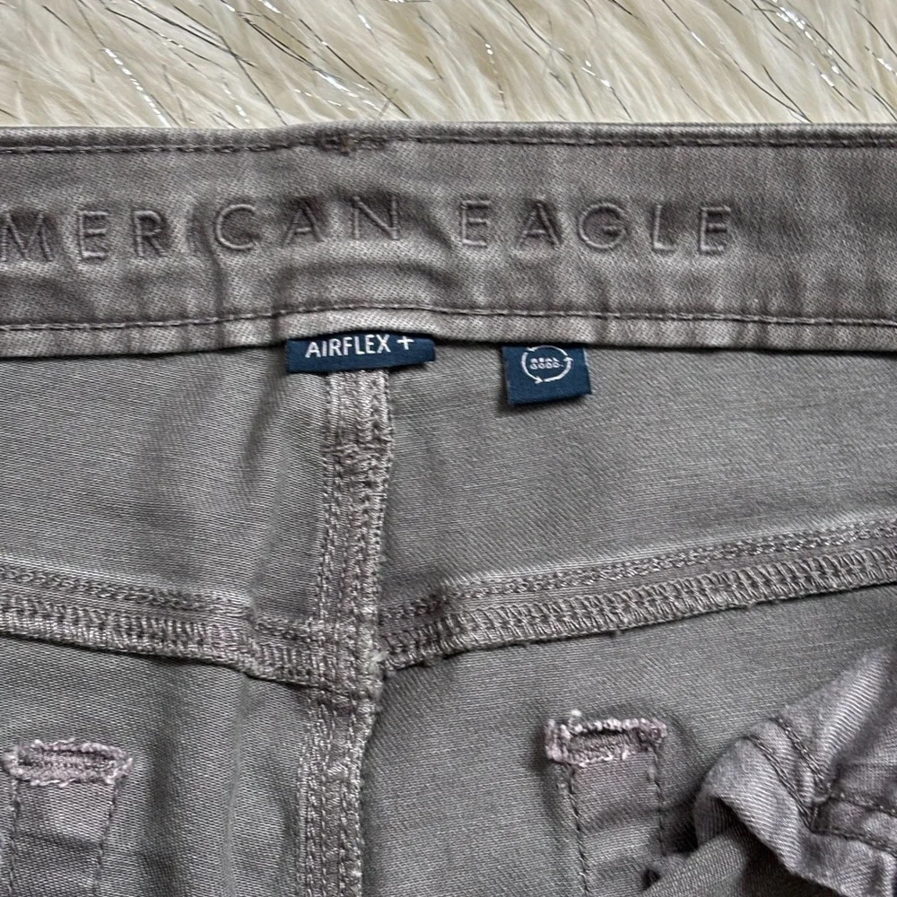 American Eagle Men’s AirFlex Athletic Fit Low waisted Gray Jeans Size 30x30